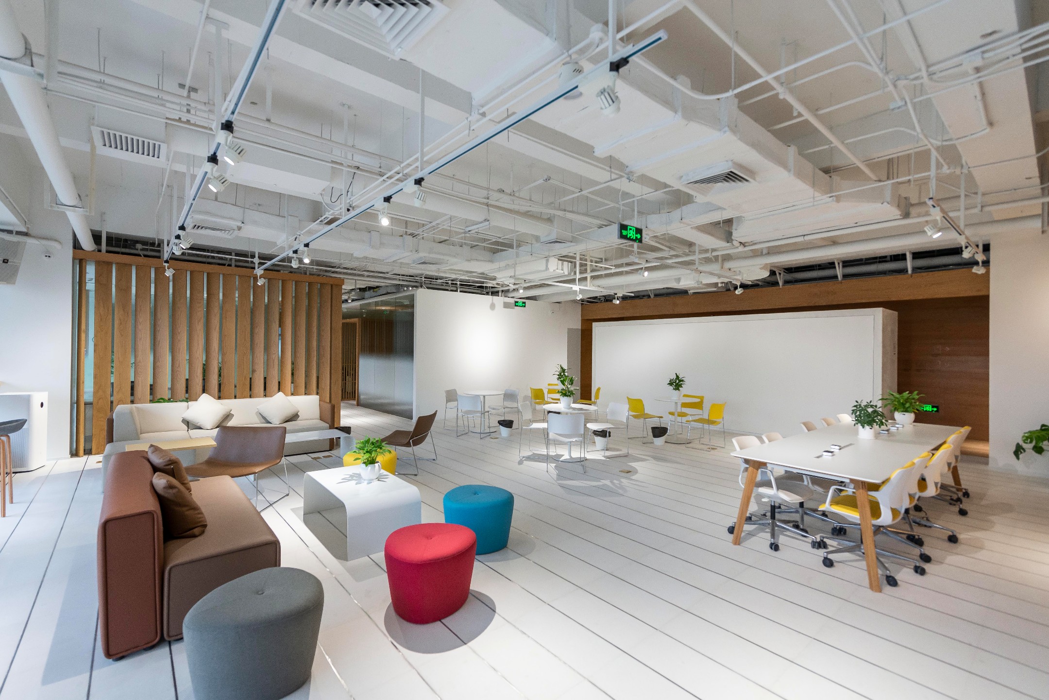 FUNWORK(中駿廣場)